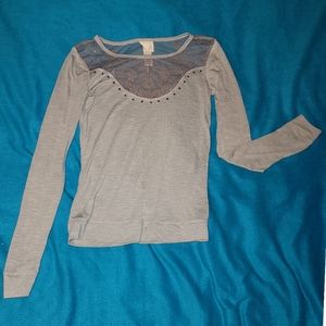 Long sleeve gray shirt
